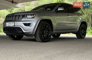 Внедорожник / Кроссовер Jeep Grand Cherokee 2020 в Киеве