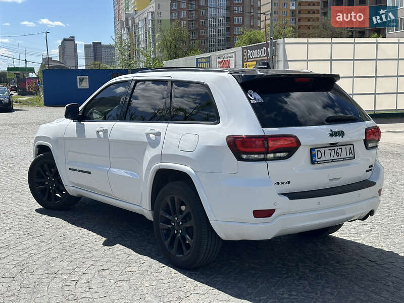 Внедорожник / Кроссовер Jeep Grand Cherokee 2018 в Киеве