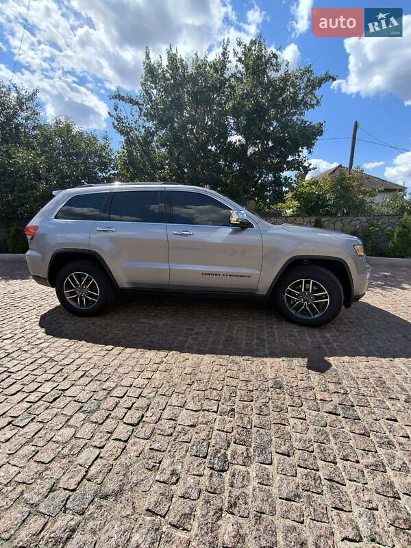Внедорожник / Кроссовер Jeep Grand Cherokee 2019 в Первомайске