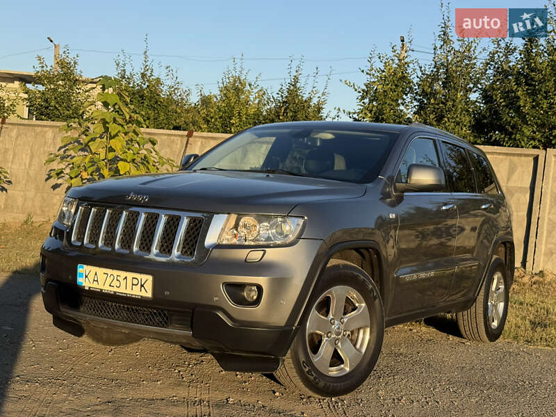 Внедорожник / Кроссовер Jeep Grand Cherokee 2011 в Киеве