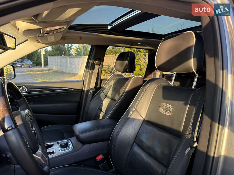 Внедорожник / Кроссовер Jeep Grand Cherokee 2011 в Киеве