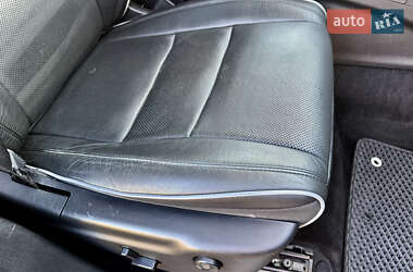 Позашляховик / Кросовер Jeep Grand Cherokee 2011 в 