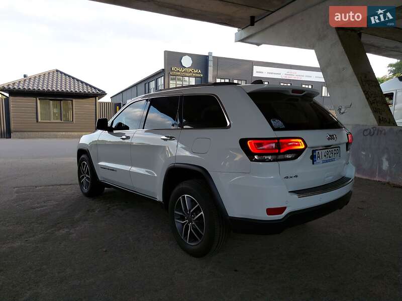 Внедорожник / Кроссовер Jeep Grand Cherokee 2020 в Киеве фото 12 Внедорожник / Кроссовер Jeep Grand Cherokee 2020 в Киеве