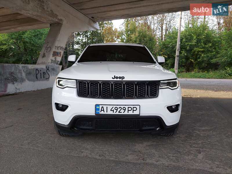 Внедорожник / Кроссовер Jeep Grand Cherokee 2020 в Киеве фото 14 Внедорожник / Кроссовер Jeep Grand Cherokee 2020 в Киеве