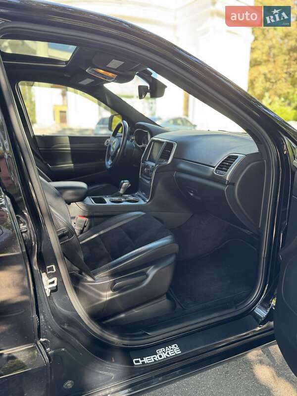 Внедорожник / Кроссовер Jeep Grand Cherokee 2018 в Житомире