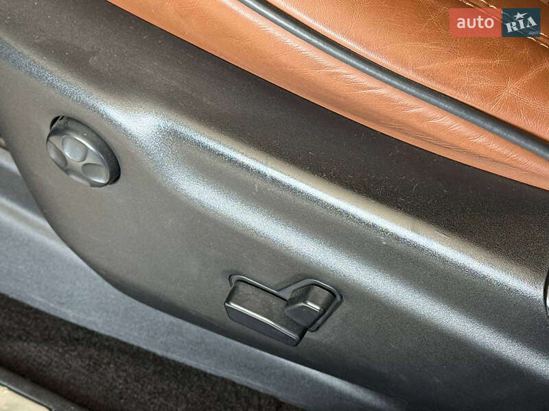 Внедорожник / Кроссовер Jeep Grand Cherokee 2011 в Одессе