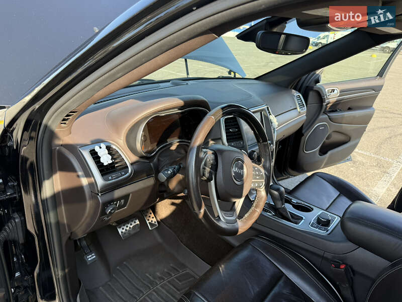 Внедорожник / Кроссовер Jeep Grand Cherokee 2018 в Киеве