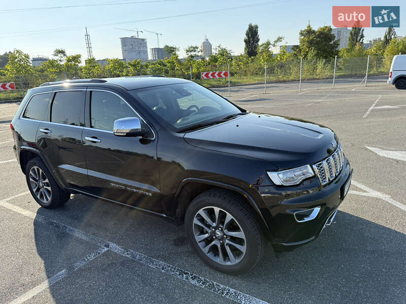 Внедорожник / Кроссовер Jeep Grand Cherokee 2018 в Киеве