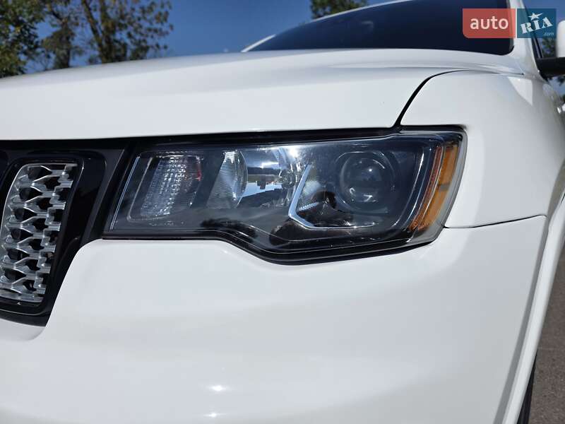 Внедорожник / Кроссовер Jeep Grand Cherokee 2018 в Киеве