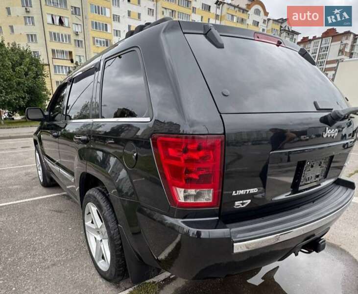 Внедорожник / Кроссовер Jeep Grand Cherokee 2004 в Ивано-Франковске