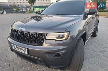 Внедорожник / Кроссовер Jeep Grand Cherokee 2017 в Черкассах