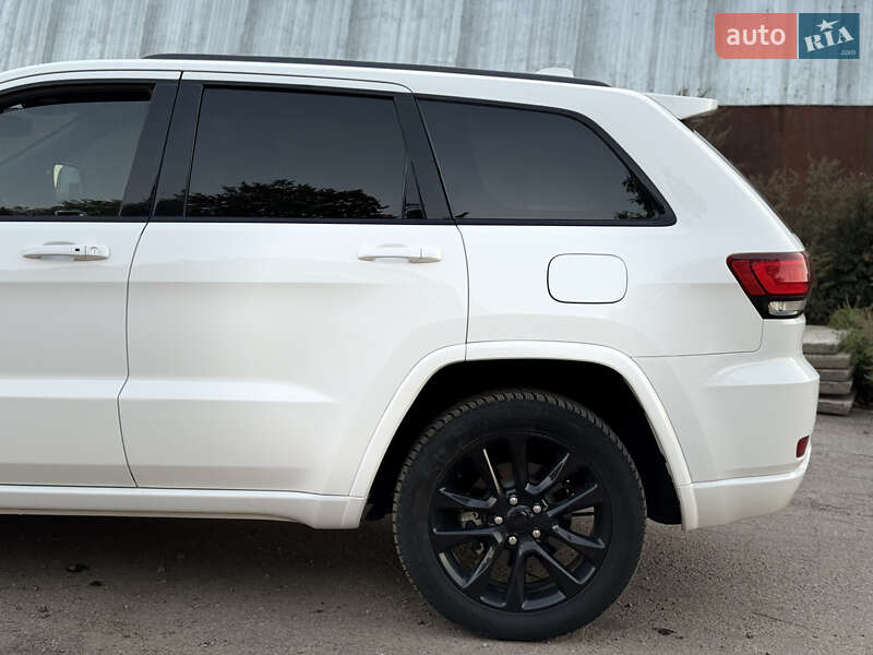 Внедорожник / Кроссовер Jeep Grand Cherokee 2019 в Харькове