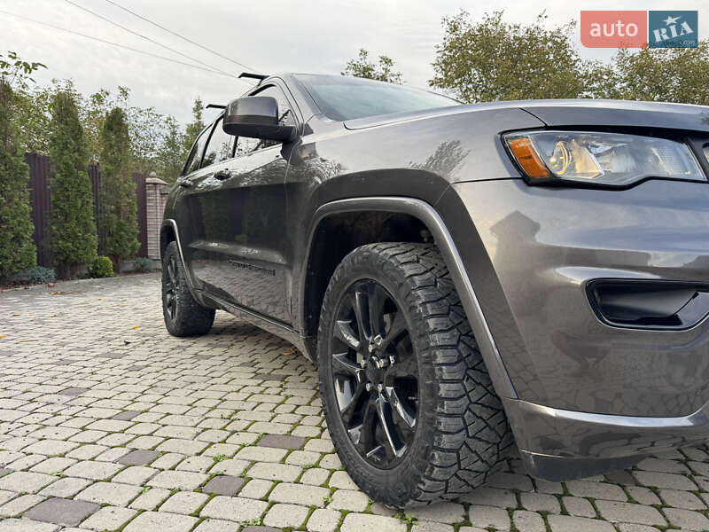 Позашляховик / Кросовер Jeep Grand Cherokee 2020 в Коломиї