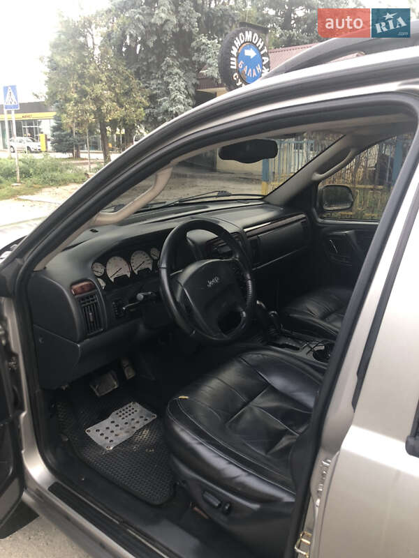 Внедорожник / Кроссовер Jeep Grand Cherokee 2002 в Шаргороде