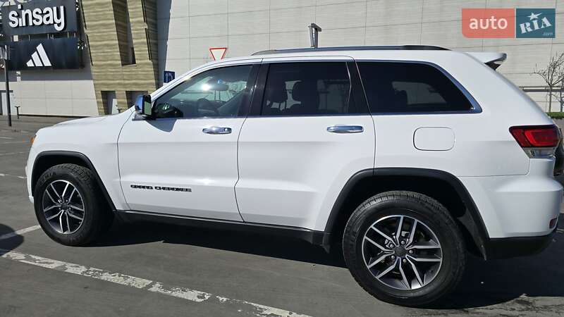 Внедорожник / Кроссовер Jeep Grand Cherokee 2020 в Львове