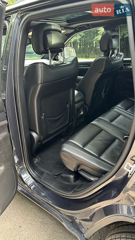 Внедорожник / Кроссовер Jeep Grand Cherokee 2015 в Львове