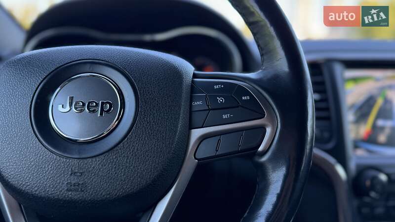 Позашляховик / Кросовер Jeep Grand Cherokee 2017 в Києві