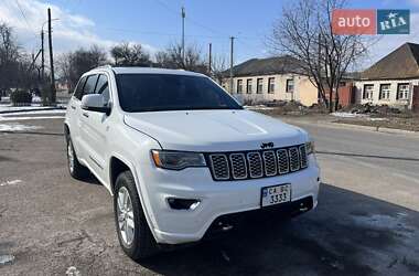 Внедорожник / Кроссовер Jeep Grand Cherokee 2017 в 