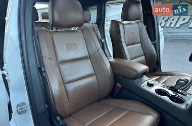 Внедорожник / Кроссовер Jeep Grand Cherokee 2020 в 