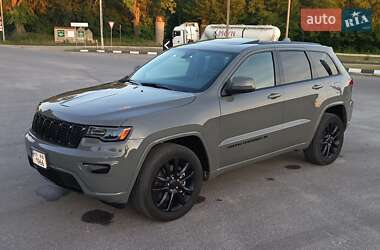 Внедорожник / Кроссовер Jeep Grand Cherokee 2022 в 