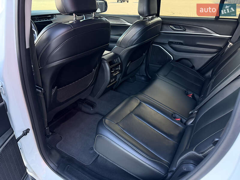 Внедорожник / Кроссовер Jeep Grand Cherokee 2022 в Киеве фото 14 Внедорожник / Кроссовер Jeep Grand Cherokee 2022 в Киеве