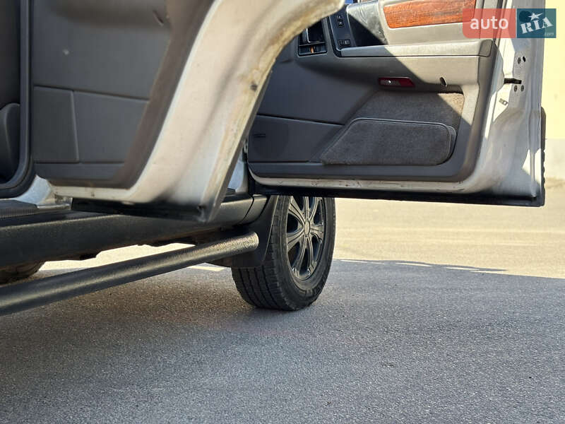 Внедорожник / Кроссовер Jeep Grand Cherokee 1993 в Днепре