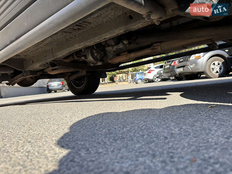 Внедорожник / Кроссовер Jeep Grand Cherokee 1993 в Днепре