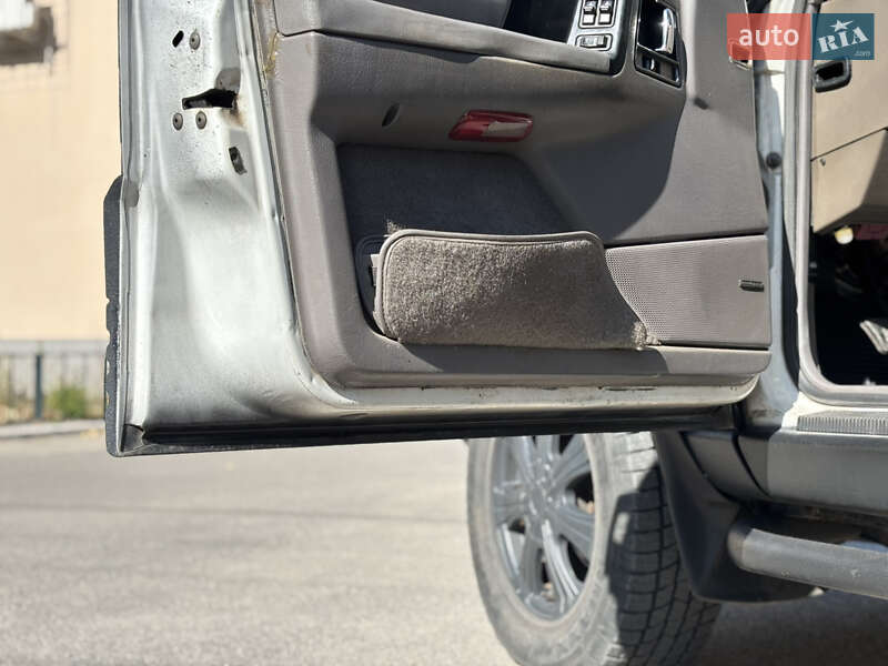 Внедорожник / Кроссовер Jeep Grand Cherokee 1993 в Днепре