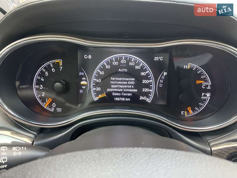 Внедорожник / Кроссовер Jeep Grand Cherokee 2016 в Киеве