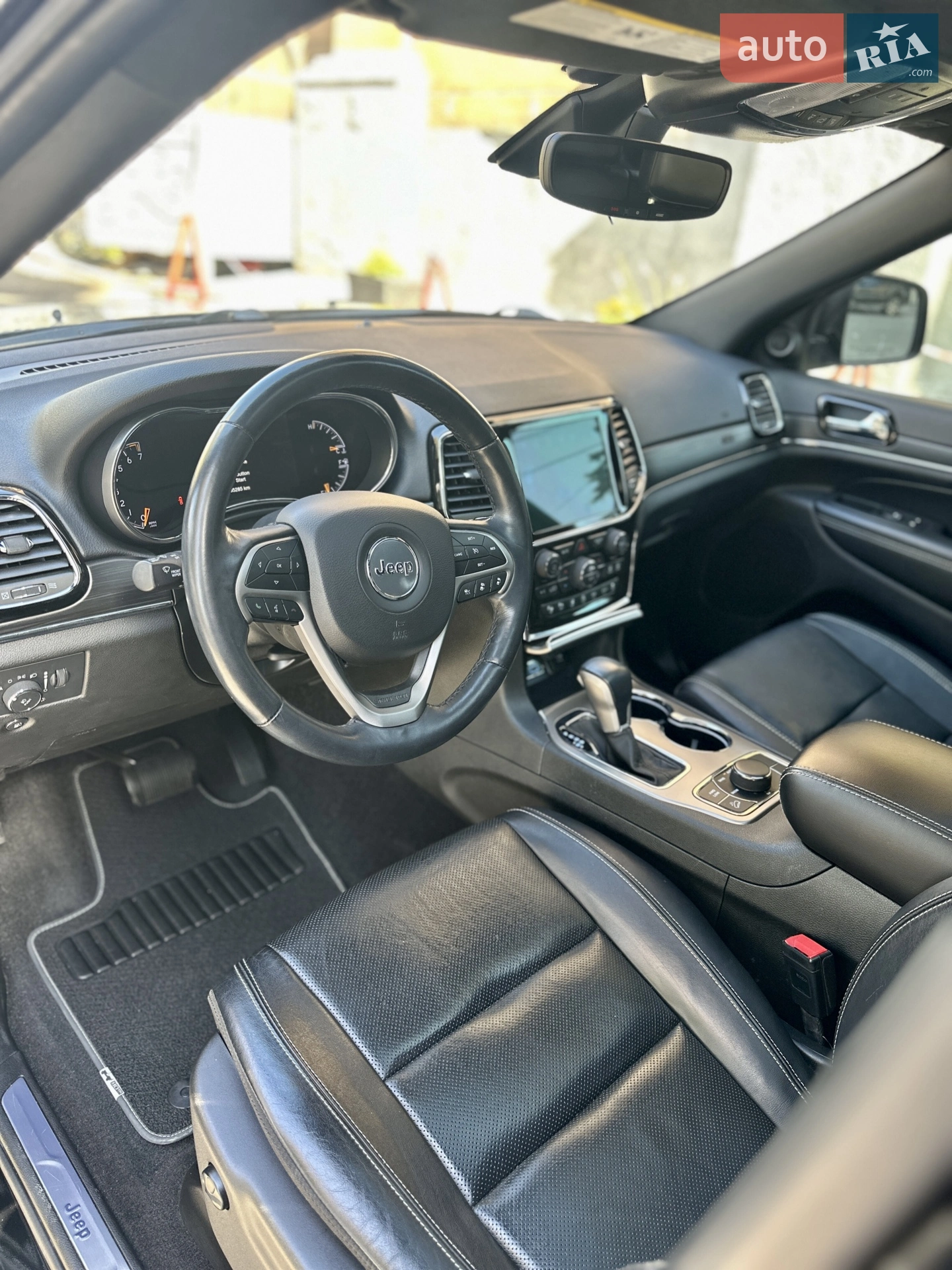 2021 Jeep Grand Cherokee - мініатюра 28