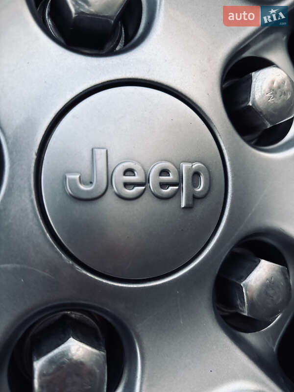 Внедорожник / Кроссовер Jeep Grand Cherokee 2014 в Одессе