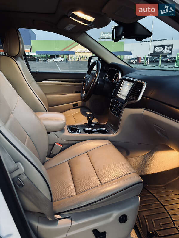 Внедорожник / Кроссовер Jeep Grand Cherokee 2014 в Одессе