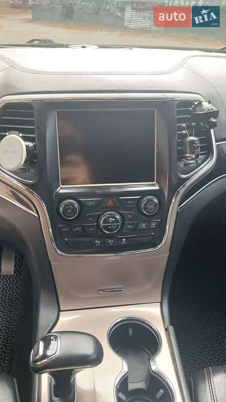 Внедорожник / Кроссовер Jeep Grand Cherokee 2015 в Полтаве