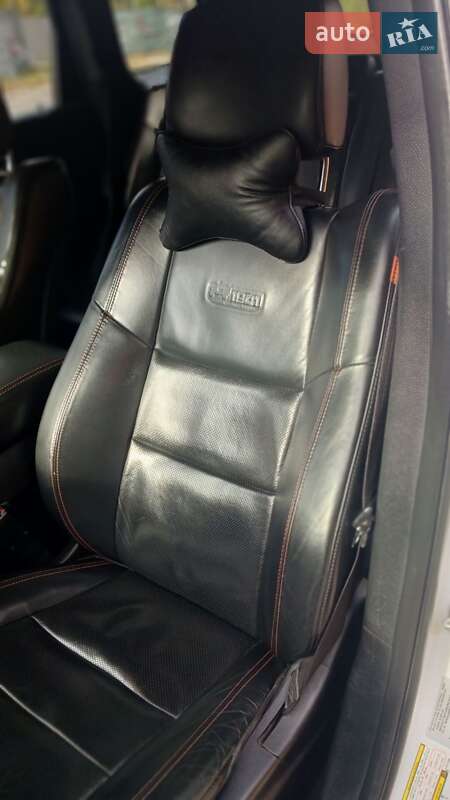 Внедорожник / Кроссовер Jeep Grand Cherokee 2015 в Полтаве