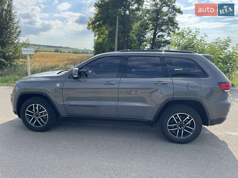 Внедорожник / Кроссовер Jeep Grand Cherokee 2020 в Киеве