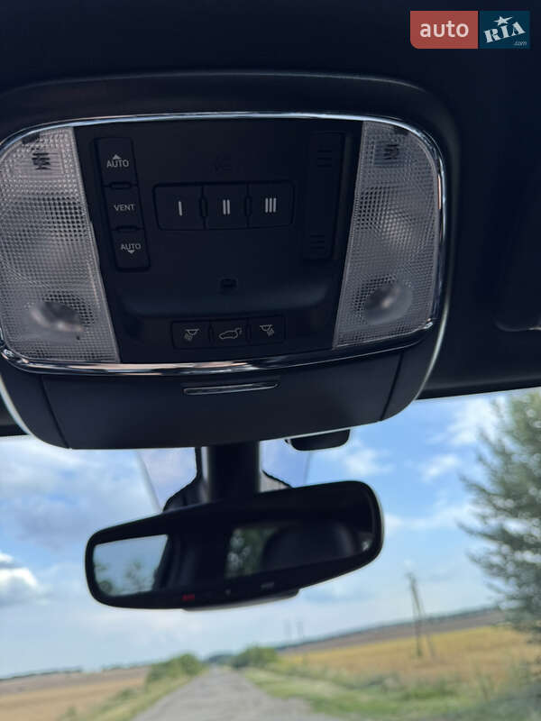 Внедорожник / Кроссовер Jeep Grand Cherokee 2020 в Киеве