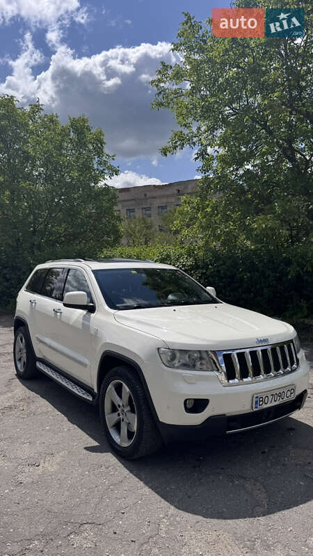 Внедорожник / Кроссовер Jeep Grand Cherokee 2011 в Тернополе