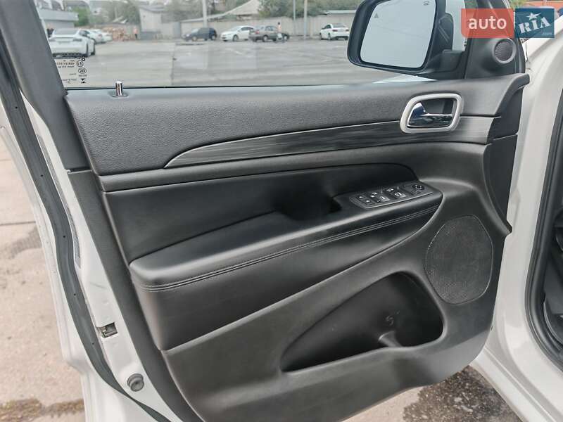 Внедорожник / Кроссовер Jeep Grand Cherokee 2018 в Харькове