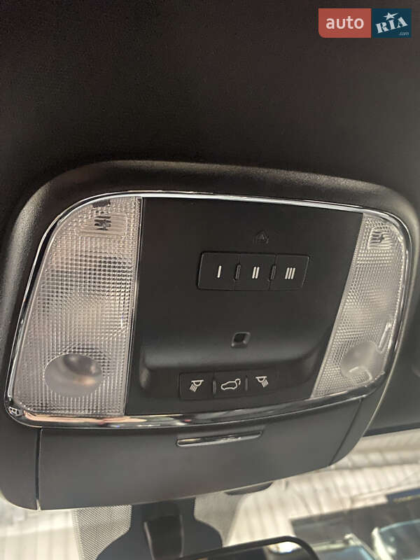 Позашляховик / Кросовер Jeep Grand Cherokee 2020 в Києві фото 18 Позашляховик / Кросовер Jeep Grand Cherokee 2020 в Києві