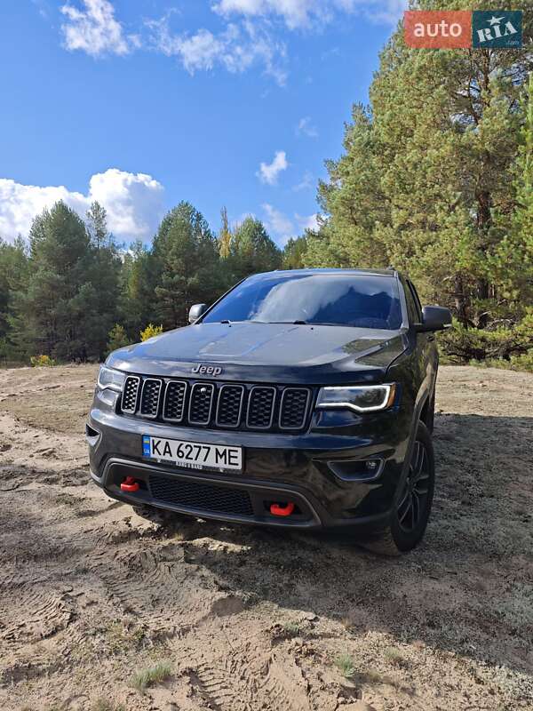 Внедорожник / Кроссовер Jeep Grand Cherokee 2018 в Киеве
