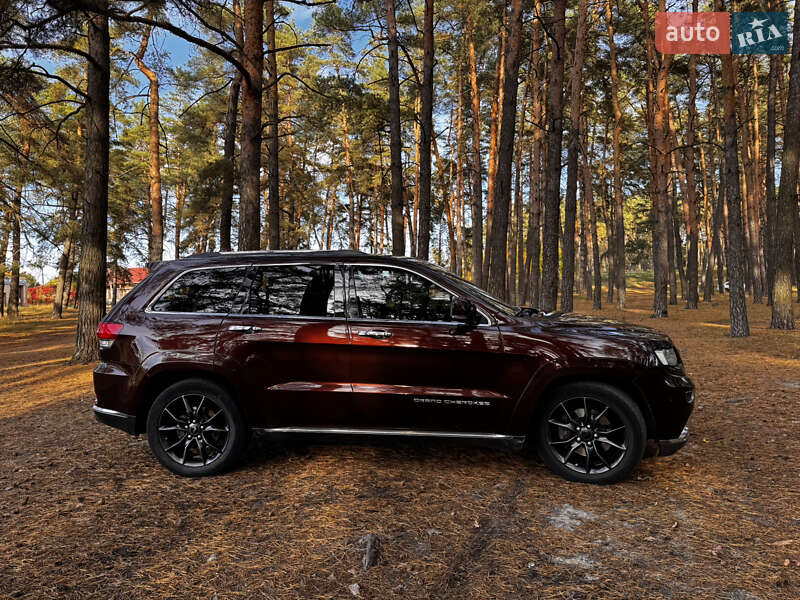 Внедорожник / Кроссовер Jeep Grand Cherokee 2014 в Сумах