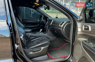 Позашляховик / Кросовер Jeep Grand Cherokee 2017 в  фото 22 Позашляховик / Кросовер Jeep Grand Cherokee 2017 в