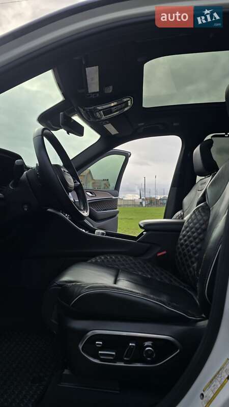 Внедорожник / Кроссовер Jeep Grand Cherokee 2022 в Киеве фото 49 Внедорожник / Кроссовер Jeep Grand Cherokee 2022 в Киеве