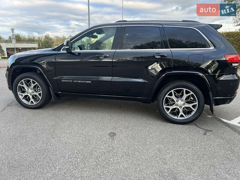 Внедорожник / Кроссовер Jeep Grand Cherokee 2021 в Киеве фото 10 Внедорожник / Кроссовер Jeep Grand Cherokee 2021 в Киеве