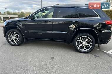 Внедорожник / Кроссовер Jeep Grand Cherokee 2021 в 