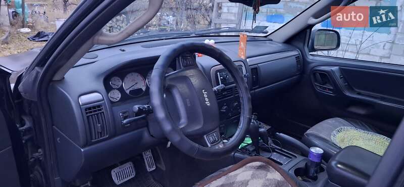 Внедорожник / Кроссовер Jeep Grand Cherokee 2002 в Славянске
