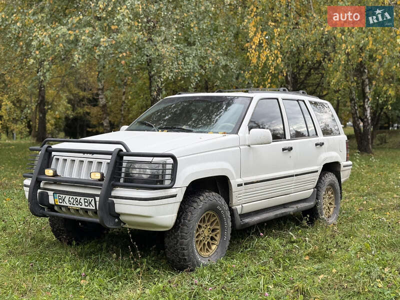 Позашляховик / Кросовер Jeep Grand Cherokee 1995 в Рівному