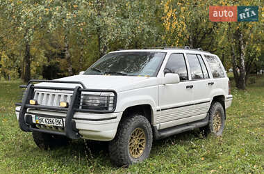 Внедорожник / Кроссовер Jeep Grand Cherokee 1995 в  фото 2 Внедорожник / Кроссовер Jeep Grand Cherokee 1995 в