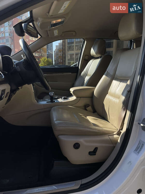 Внедорожник / Кроссовер Jeep Grand Cherokee 2015 в Одессе