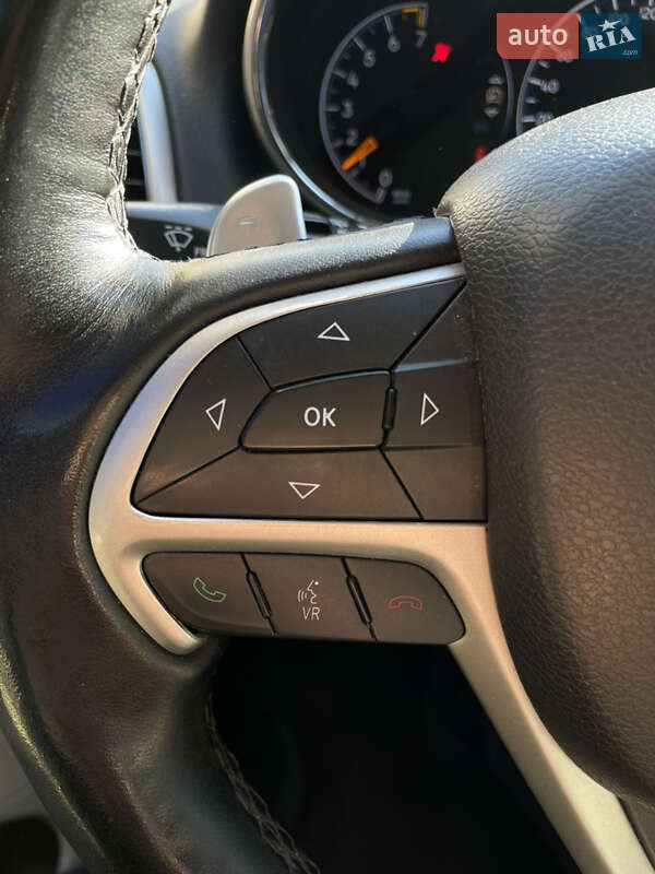 Внедорожник / Кроссовер Jeep Grand Cherokee 2015 в Одессе